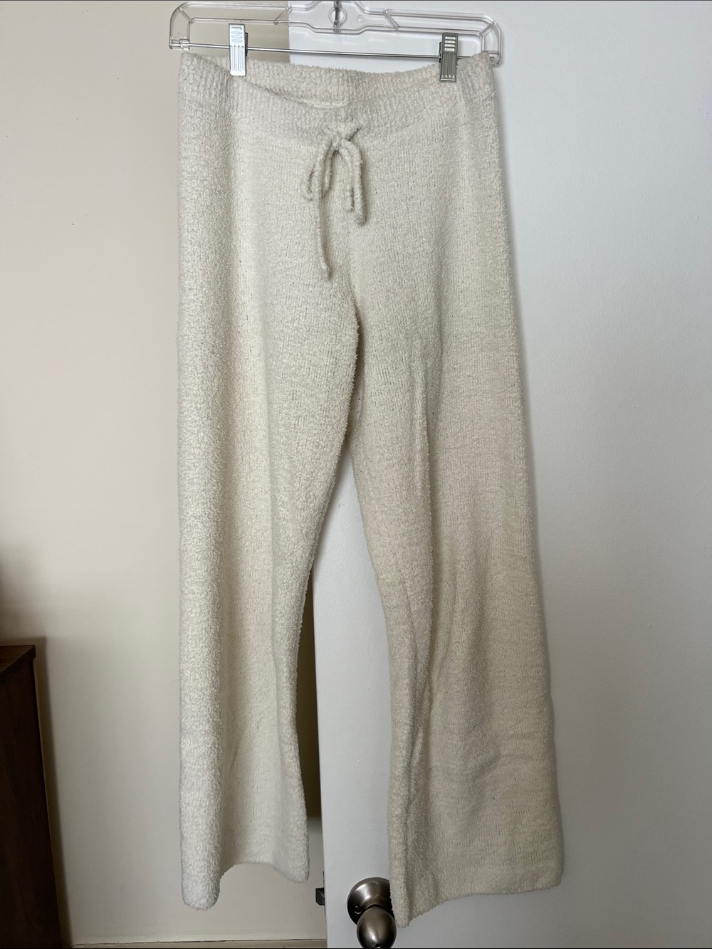 Uniqlo Women’s Cream Cozy Pants